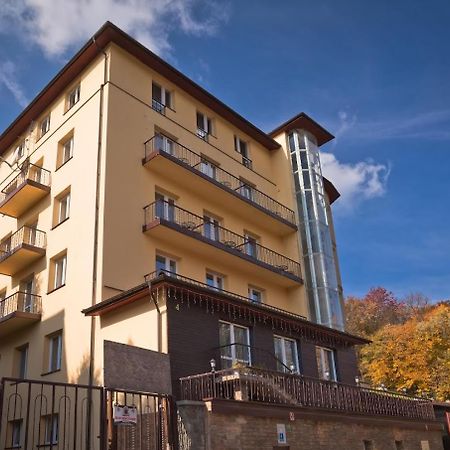 Pensjonat Henryk Krynica Zdroj Exterior photo